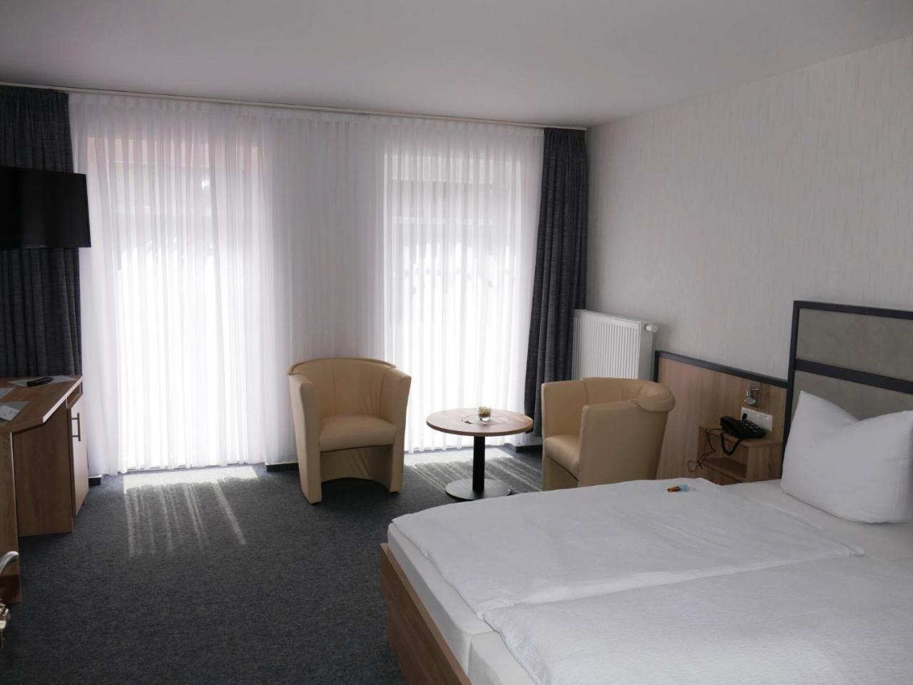 Hotel Diekgerdes, Cloppenburg Buitenkant foto
